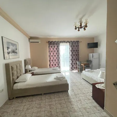 Oni'S Apartments Саранда Екстер'єр фото
