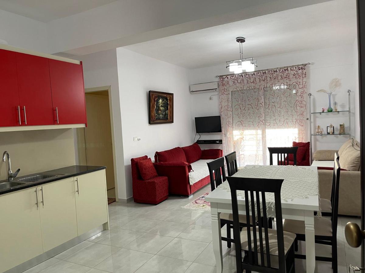 Oni's * Sarandë