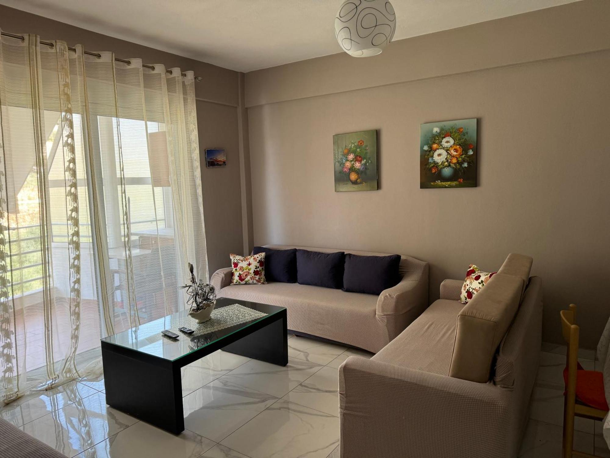 Oni's * Sarandë